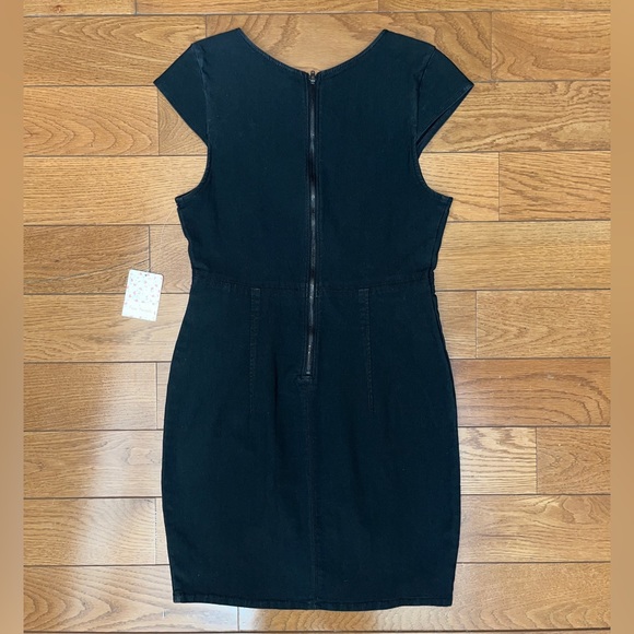 NWT Free people black denim v neck dress size small - Picture 4 of 5